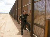 Prezydent Meksyku sprzeciwia się budowie muru na granicy amerykańsko-meksykańskiej.