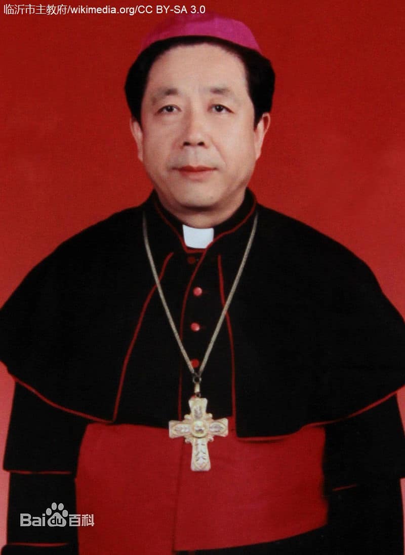 Biskupi na zjeździe partii komunistycznej
