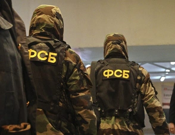 Funkcjonariusze FSB w mundurach