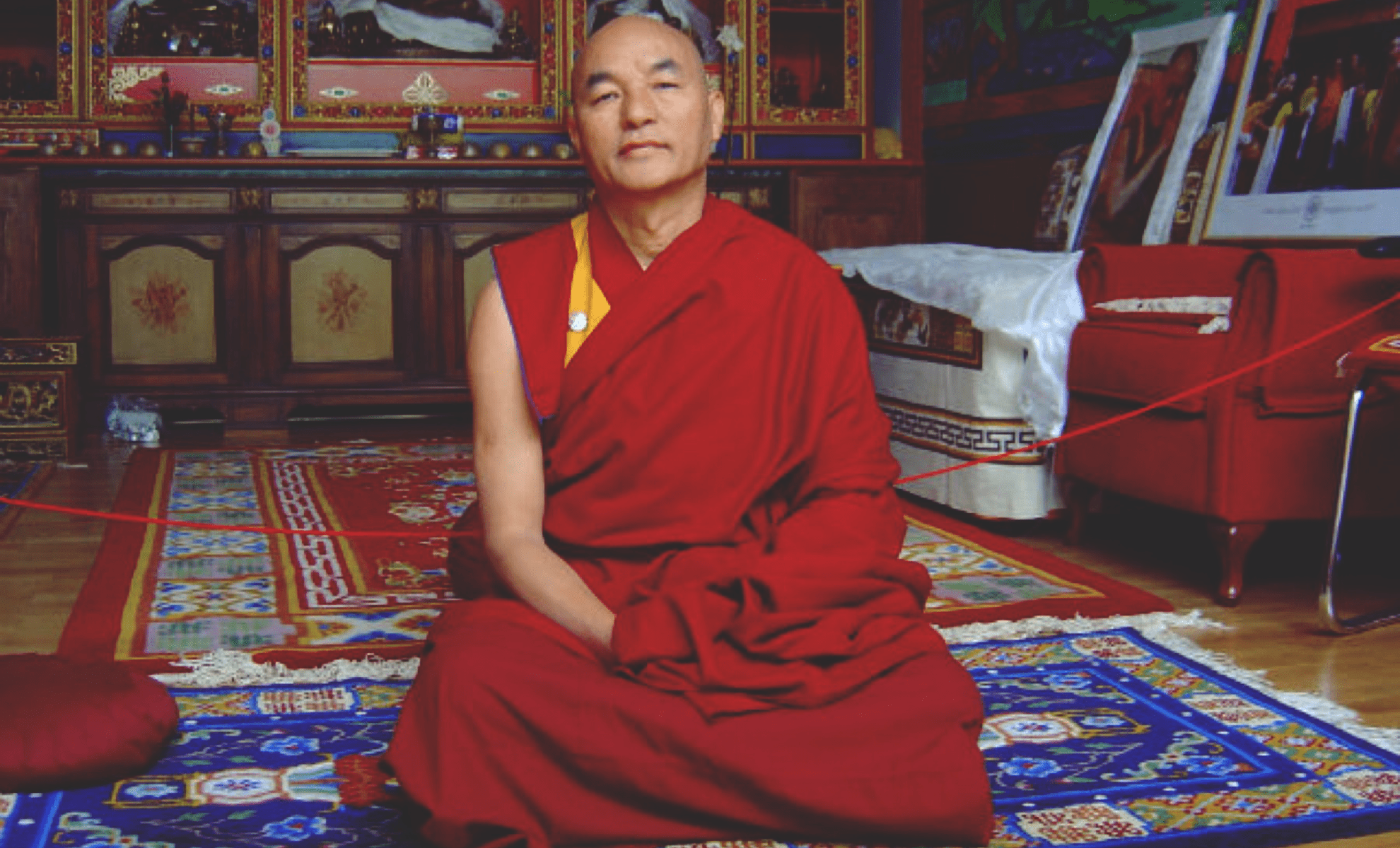 Lama Thubten Wangchen: zmusili mnichów do kultu Mao